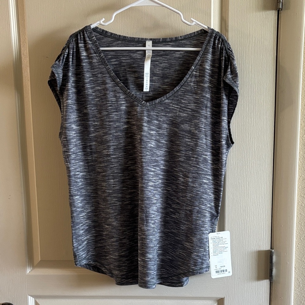 Lululemon Athletica White and Gray Short Sleeve Tee